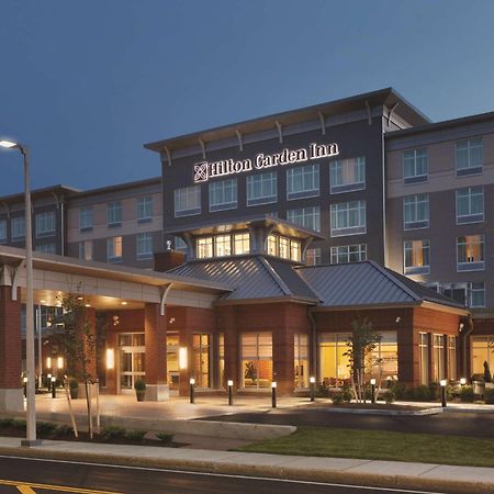 Hilton Garden Inn Boston Logan Airport Bagian luar foto