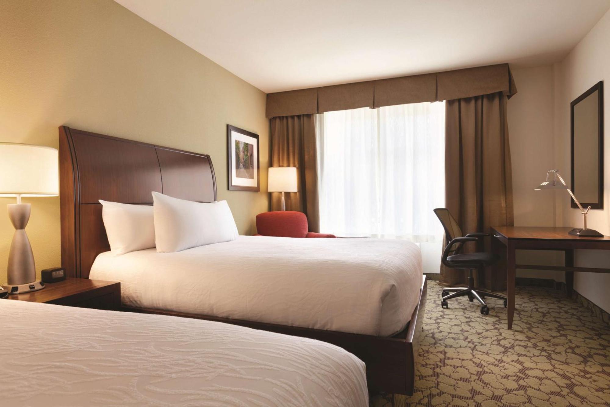 Hilton Garden Inn Boston Logan Airport Bagian luar foto