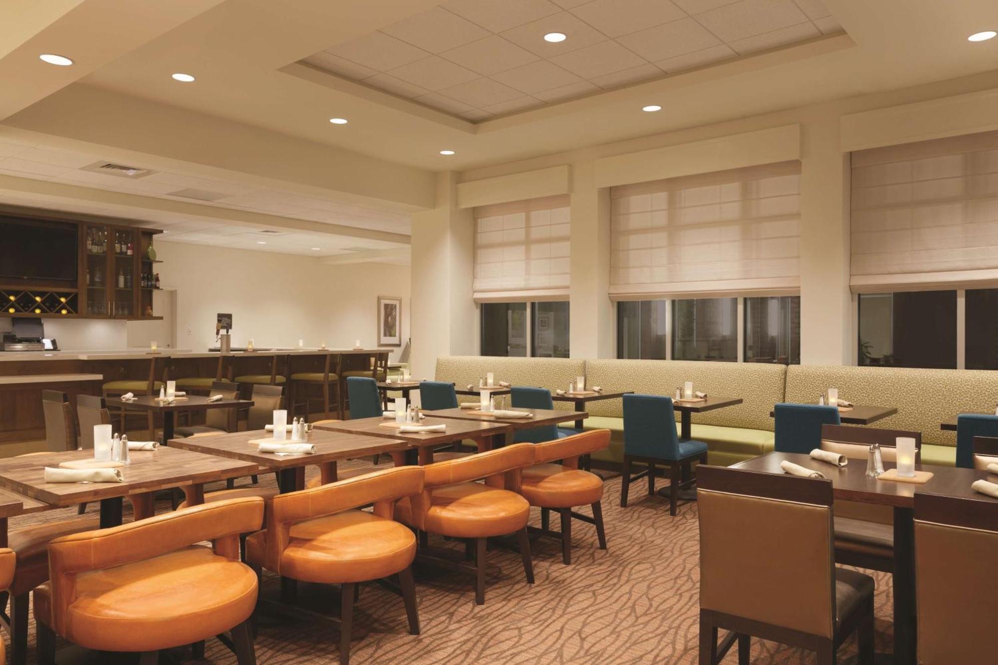 Hilton Garden Inn Boston Logan Airport Bagian luar foto